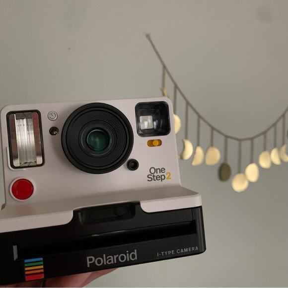 Polaroid Originals One Step 2 Camera - Picture 3 of 9